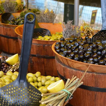 Appt Climatise Avec Piscine, 6 Couchages, Proche Plage, 2 Terrasses, Parking - - Fr-1-251-551 Apartment Le Lavandou