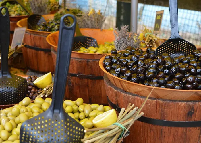 Appt Climatisé Avec Piscine, 6 Couchages, Proche Plage, 2 Terrasses, Parking – - Fr-1-251-551 Appartamento Le Lavandou